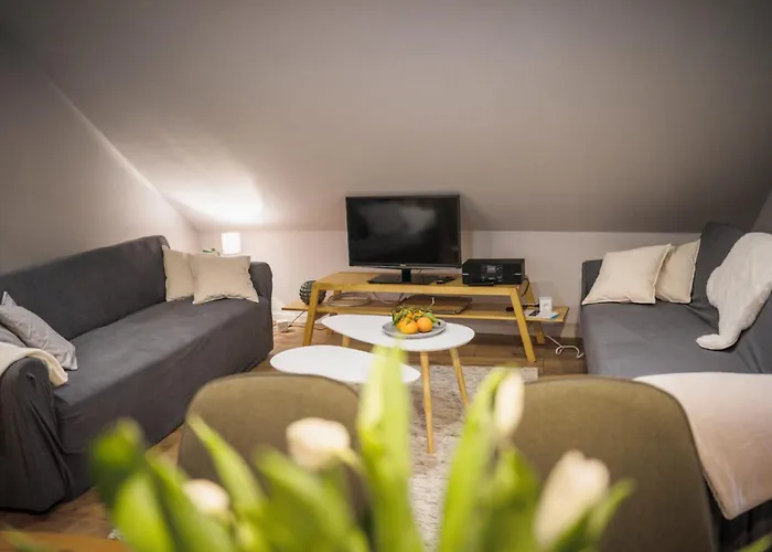 Am Berg * كورورت أوبين